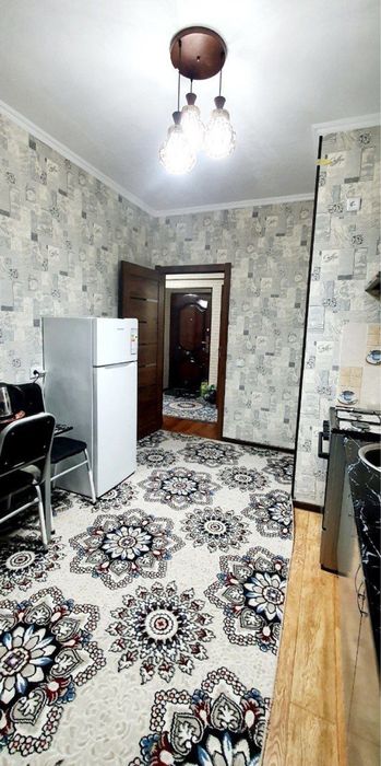 2 хоналик уй сотилади.