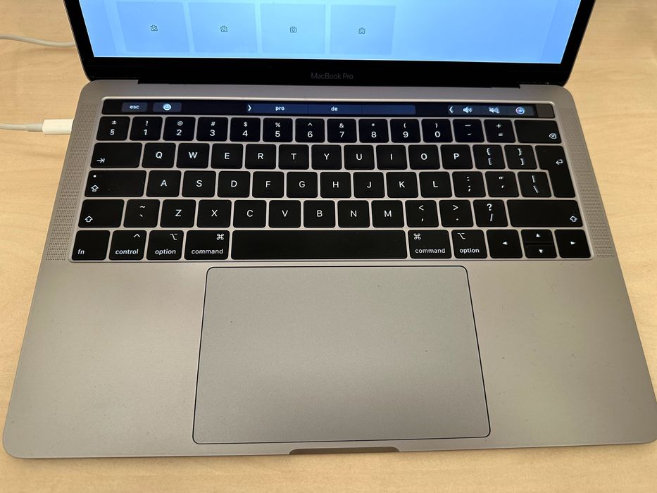 MacBook Pro 13" 2019 Touch Bar - Model: A2159