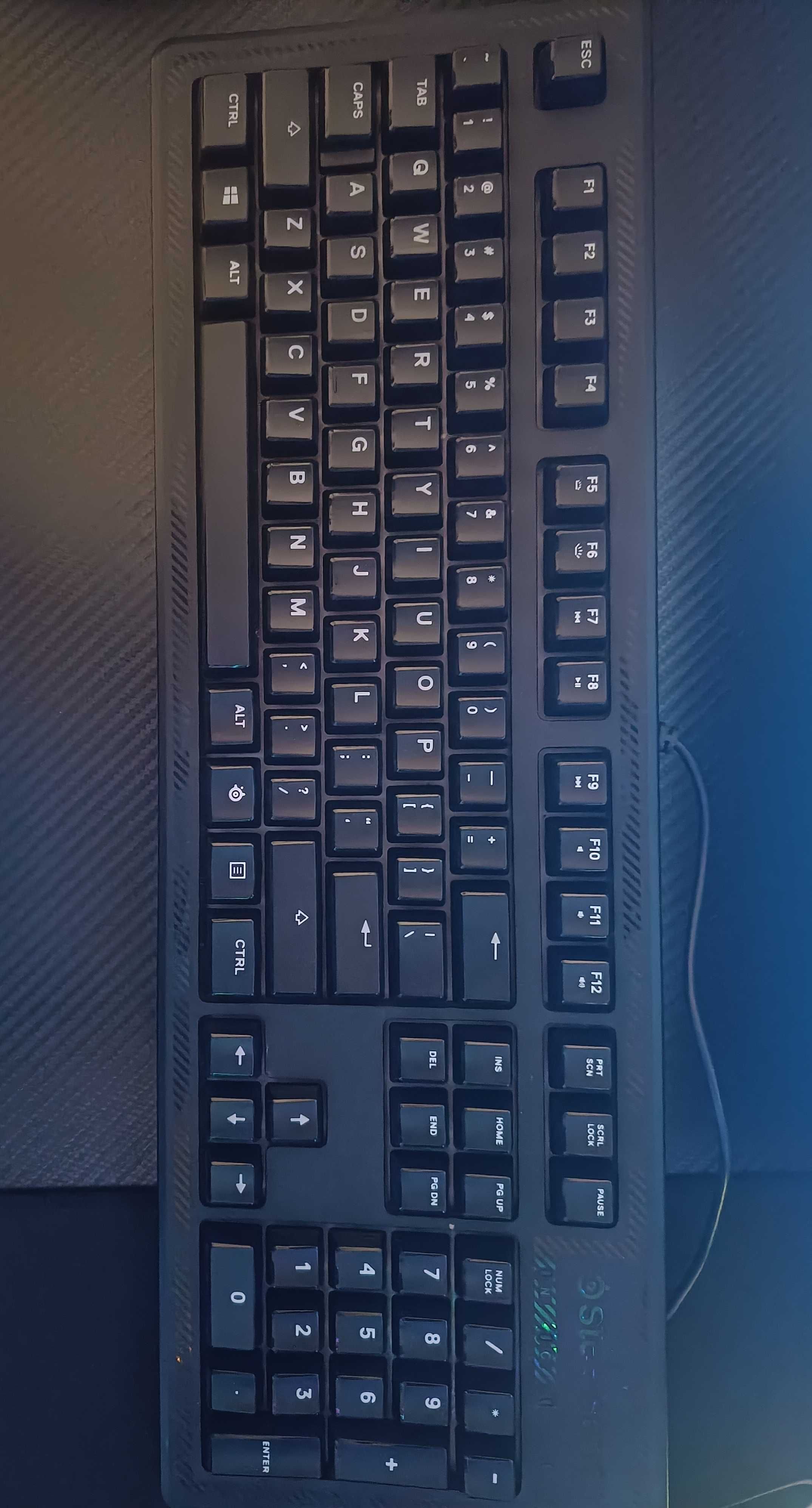 Steelseries apex 100