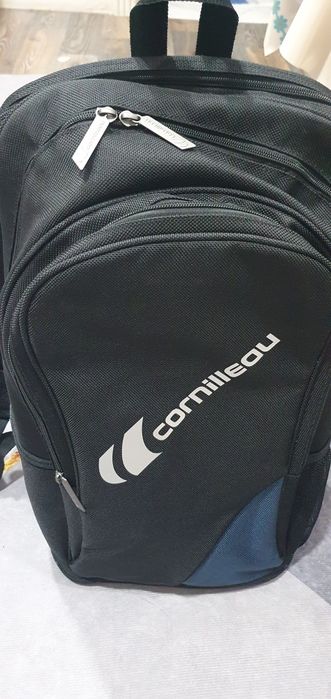 Фирменный рюкзак