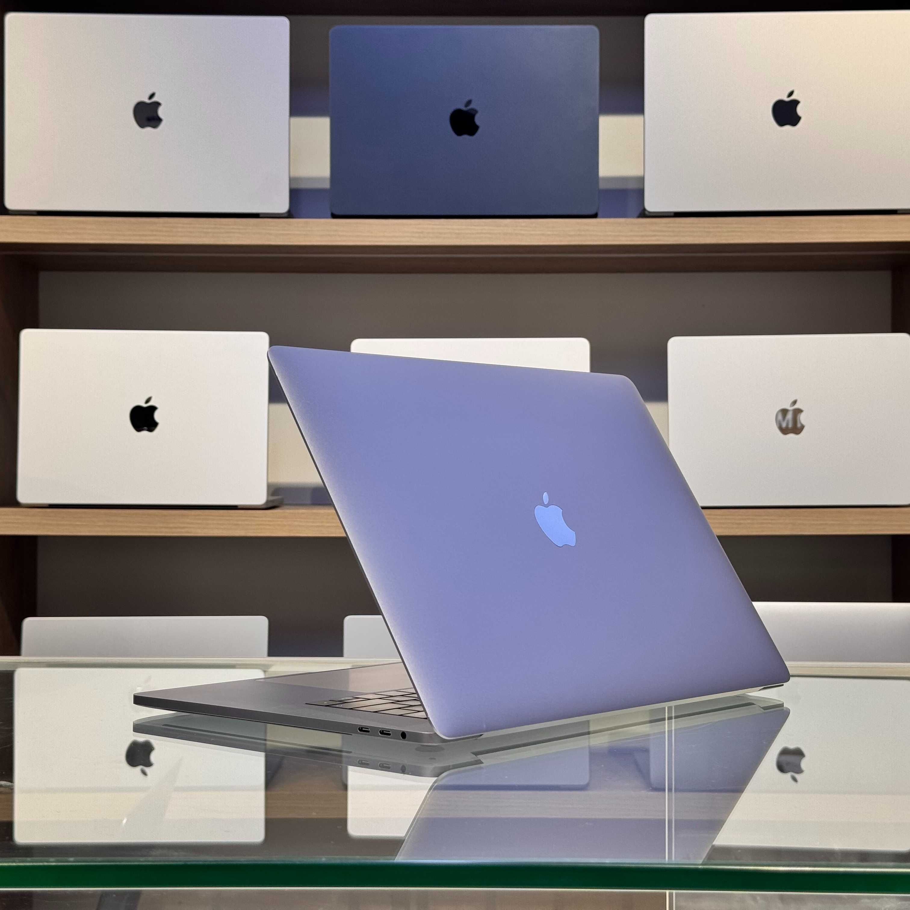 Macbook Pro 15 16GB Ram 4GB Videokart