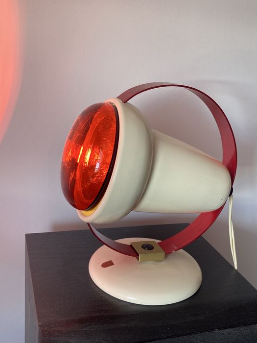 Инфра червена лампа за нагревки Philips