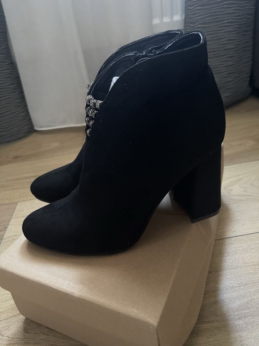 Botine negre elegante