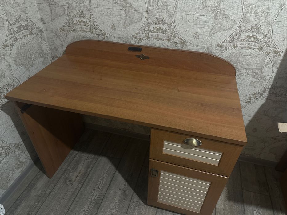 Комплект мебели для ребёнка