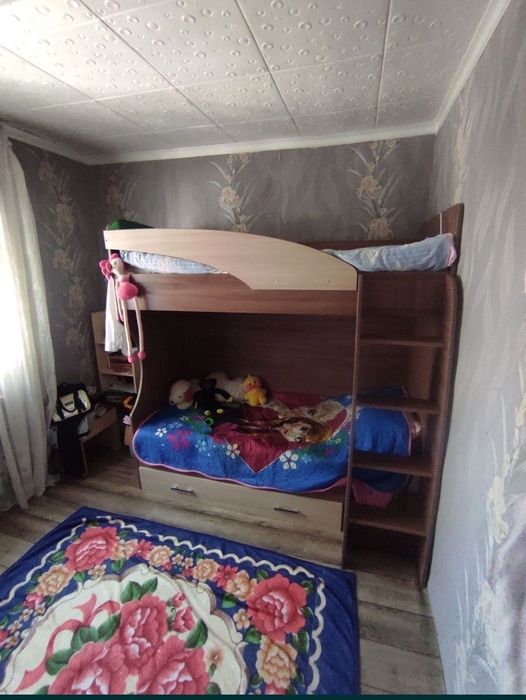Продам двухъярусную кровать