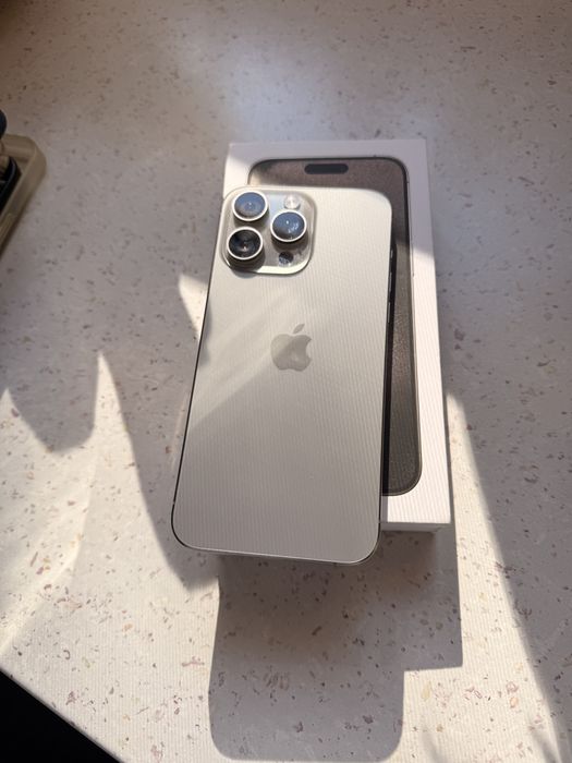 Vand iphone 15 pro max, 256gb Natural Titanium, 86% baterie