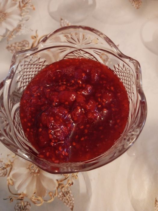 Продам малину и клубнику перекрученные с сахаром