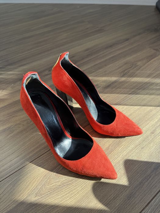 Продам отличные туфли