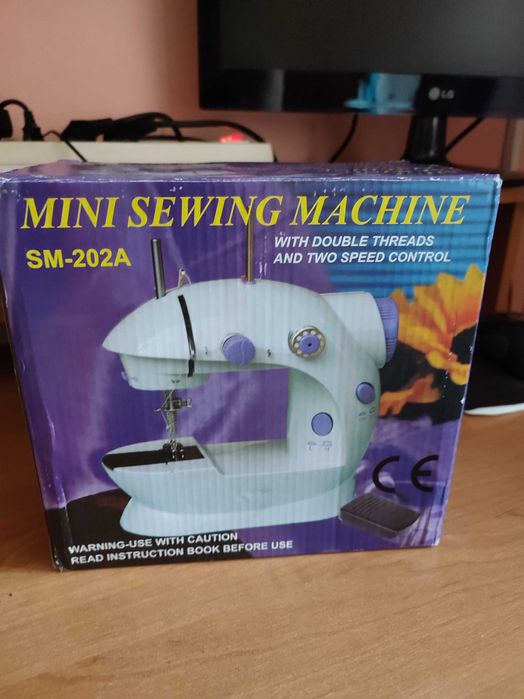 Mașină de cusut portabila NOUA