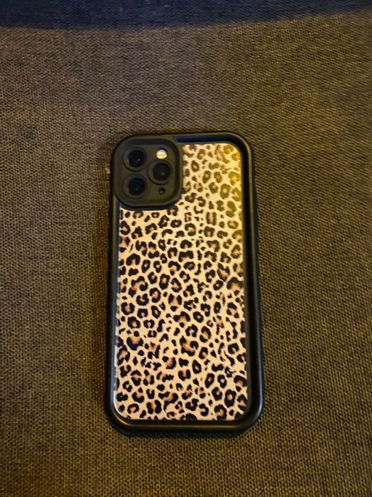 Vănd sau schimb iphone 11 pro