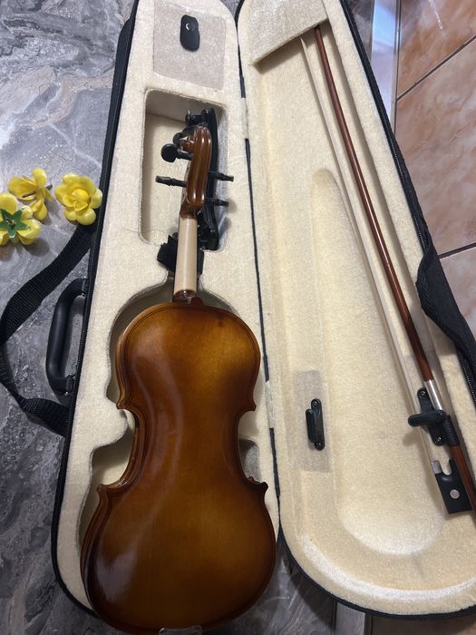 Vioară 1/8 in stare bună