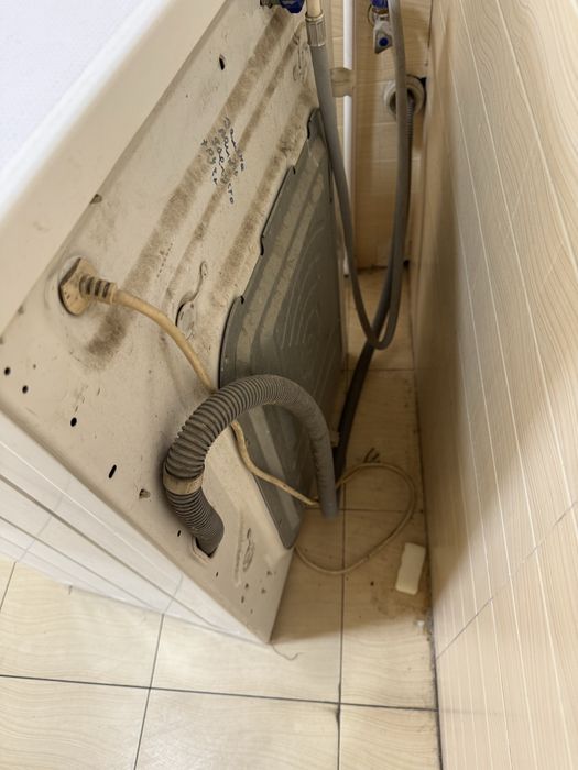 Kirmoshina sotiladi lg