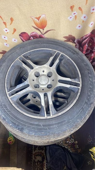 Продам диски с летней резиной