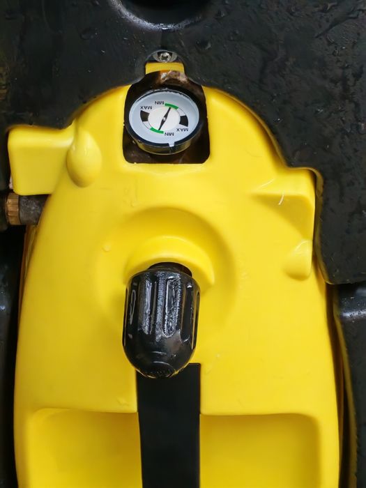 Pompă de spălat cu presiune Karcher
