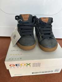 Pantofi Geox  pentru bebe nr 20