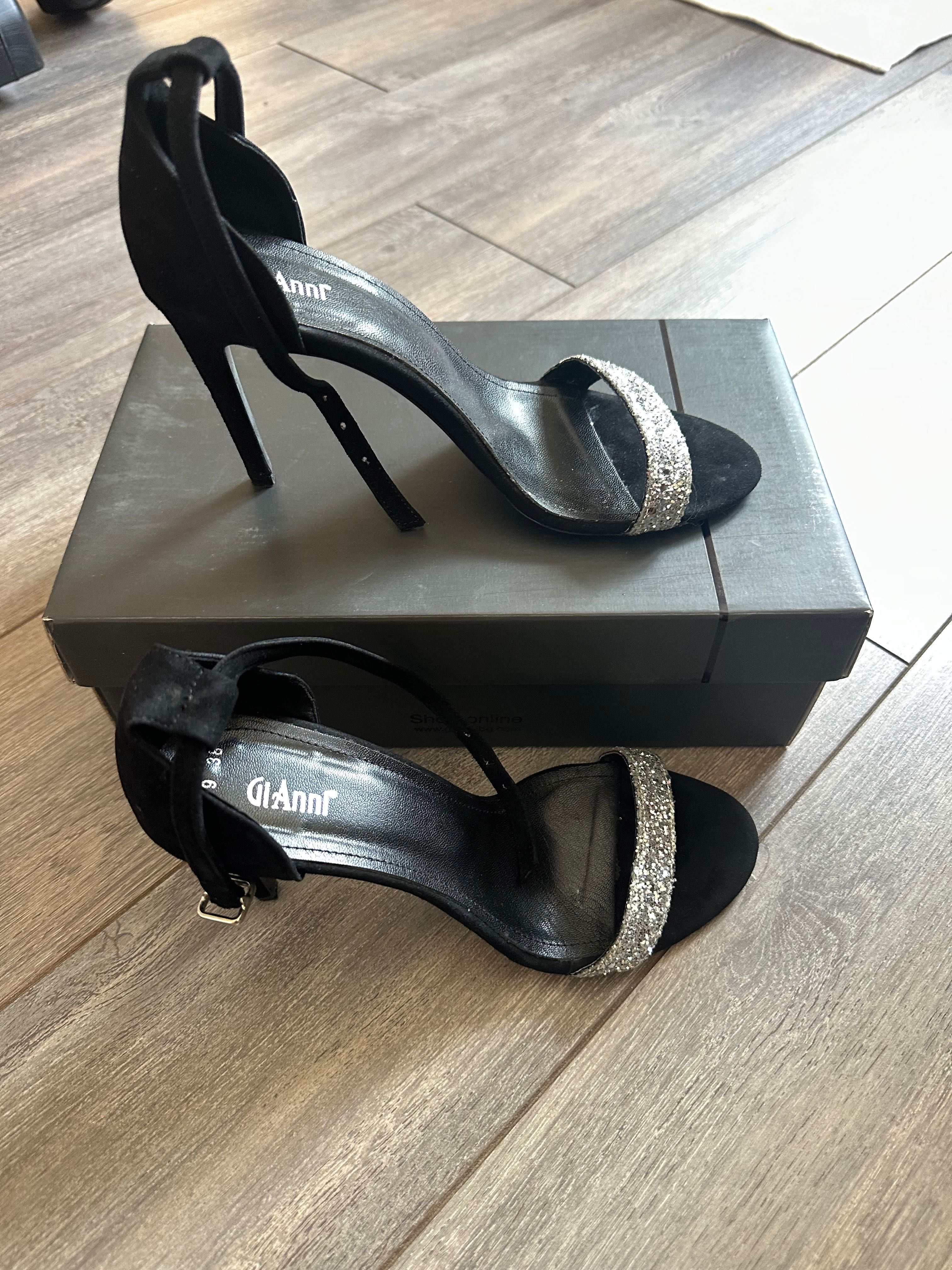 Сандали на ток Gianni