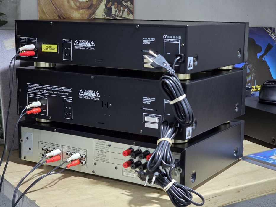 Linie audio HARMAN KARDON, amplificator HK-620, cd-player HD-710, deck