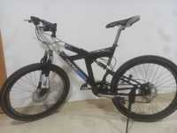 bicicleta full suspension , frane disc