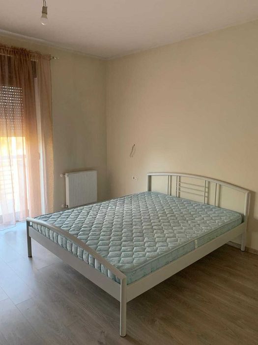 Vilă modernă și spațioasă cu grădină — Giroc, la intrare în Timișoara