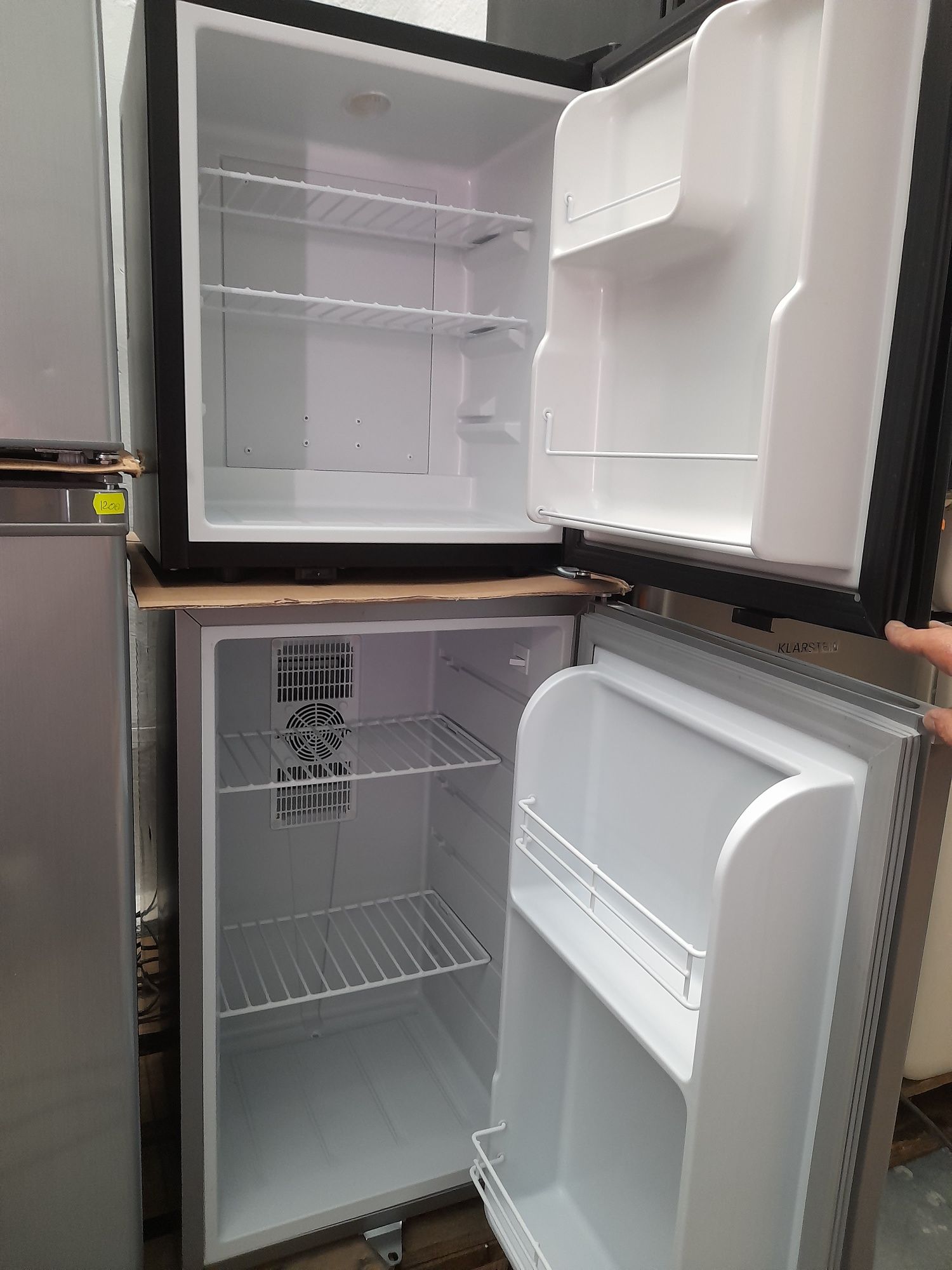 Mini Frigider 90, 91 L Congelator 64,75 L