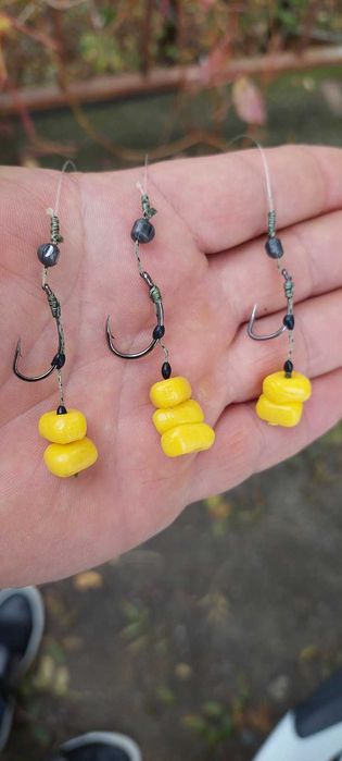 Поводи за шаран,куки за риболов