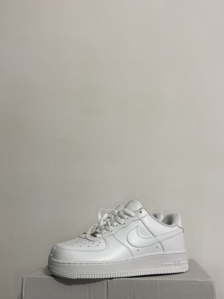 Adidasi Nike air force 1 Triple White 40-44