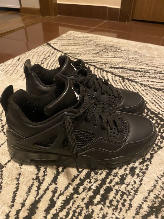 Jordan Retro 4 BlackCat Reps