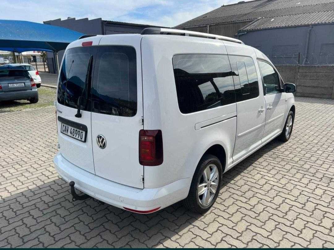 Walkswagen Caddy Kombi naqtga va halol nasiya asosida 10 foiz