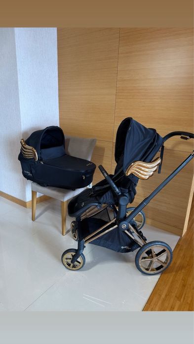 Продаю коляску Cybex Priam 2 в 1