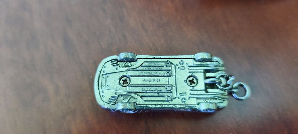 Breloc metalic Ferrari
