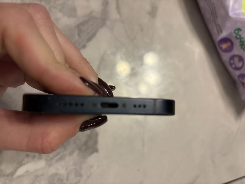 Телефон Iphon 14