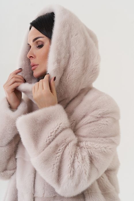 Шикарная норковая шуба!