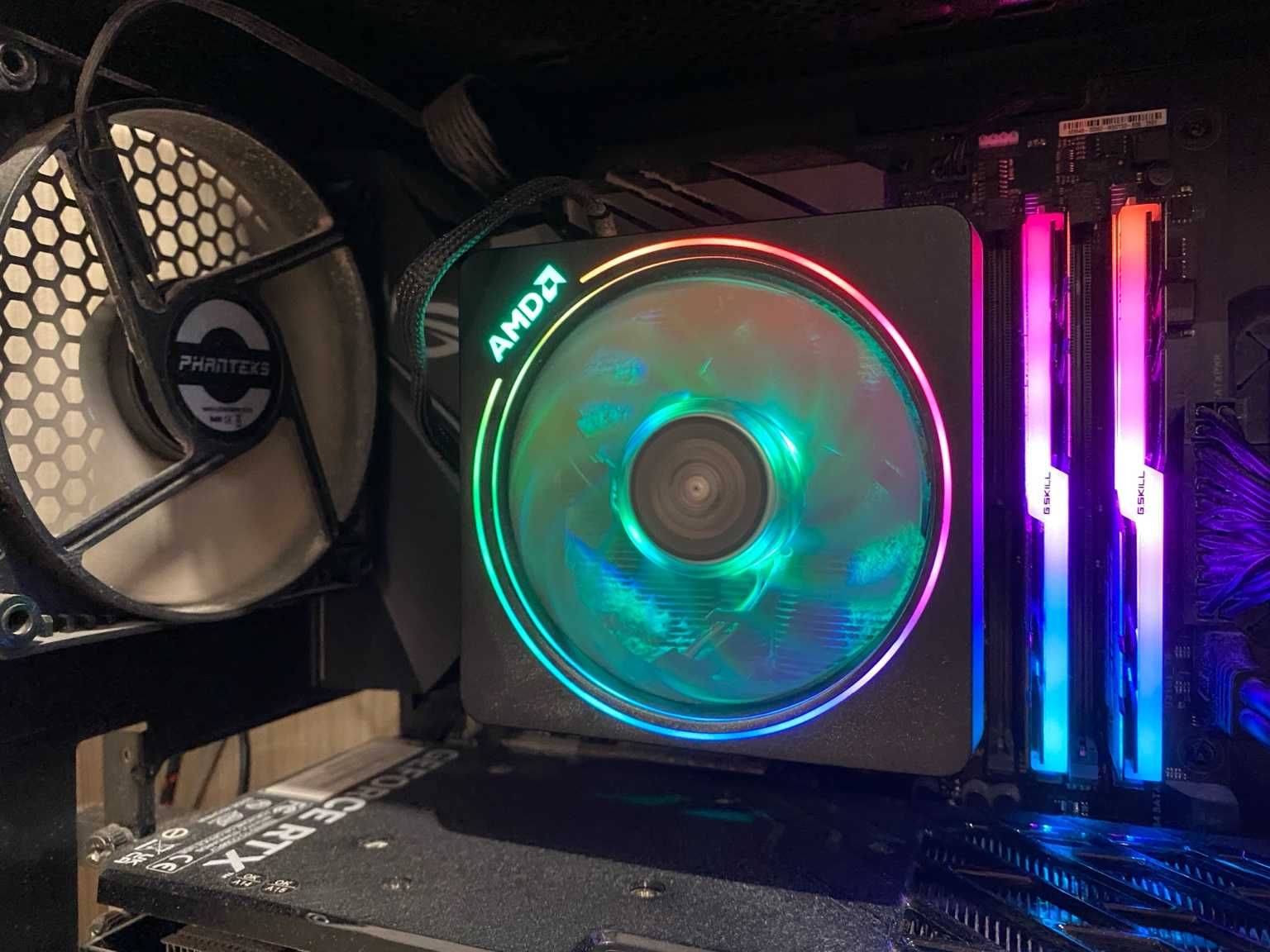 Компютър RTX 4070 SUPER | Ryzen 7 3700x | 16GB RGB RAM 3600mhz |