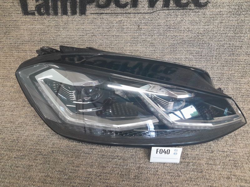 VW Volkswagen Golf VII Far dreapta 5G1941078 reflector led F040