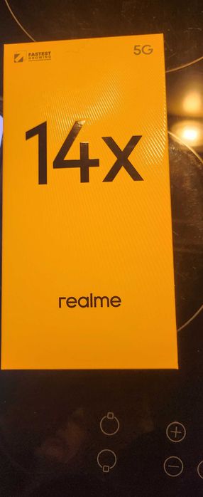 Real me 14 x чисто нов