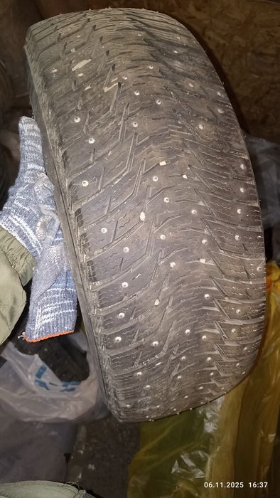 Зимние шины.шипы