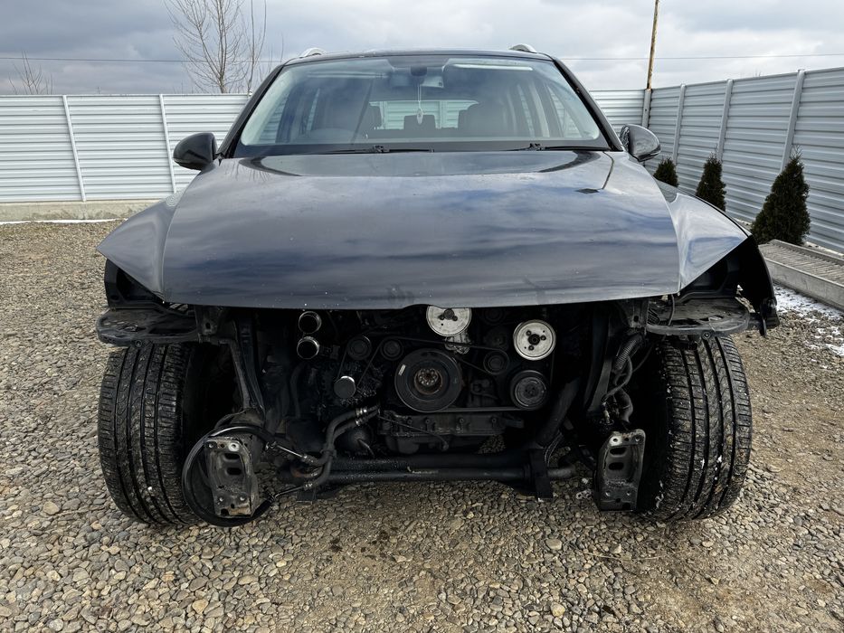 Dezmembrez touareg 7 p negru CRC CJM 3.0 tdi