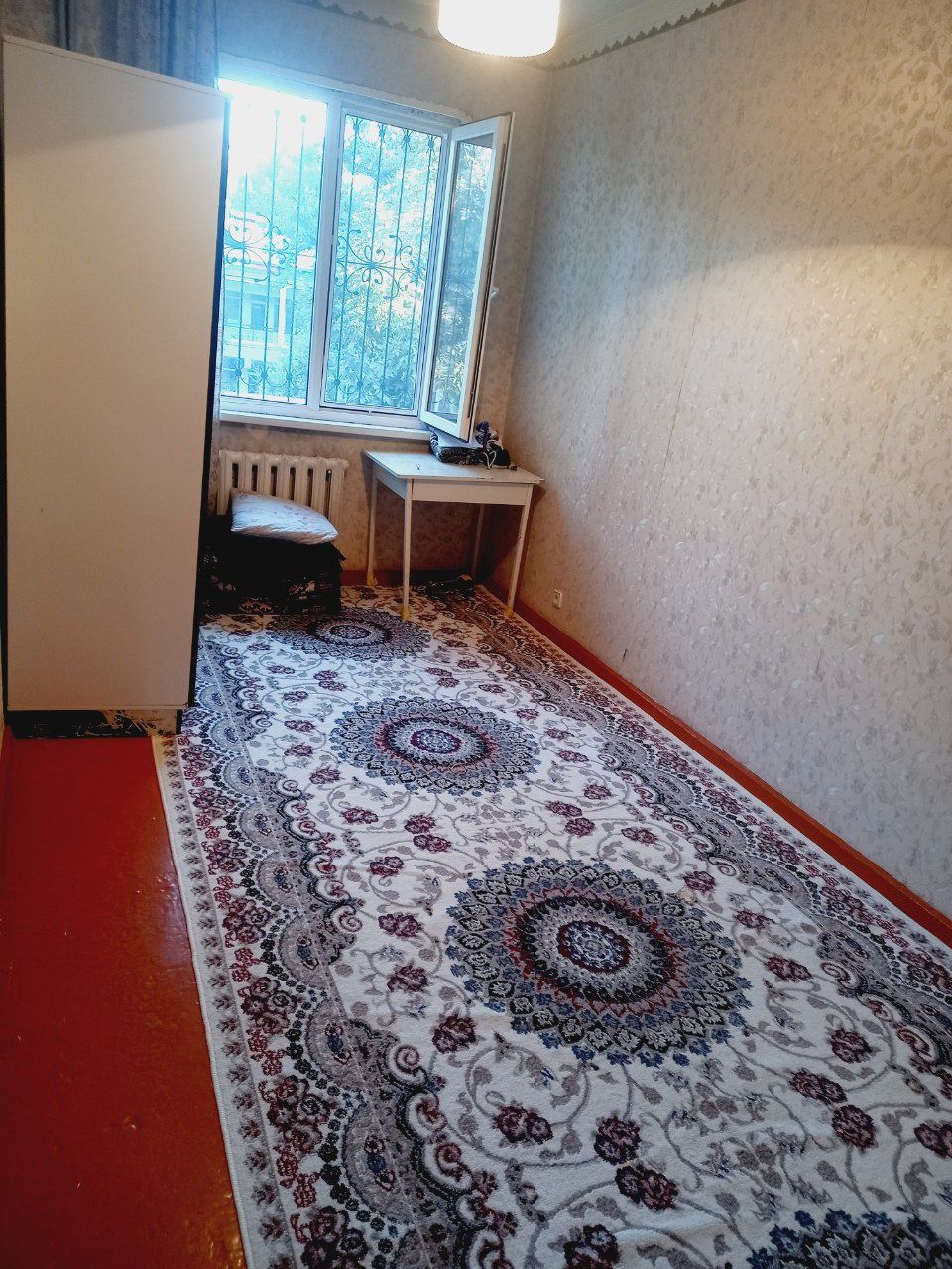 Uy tozza tinch xamma sharoiti bor faqat qizlarga
