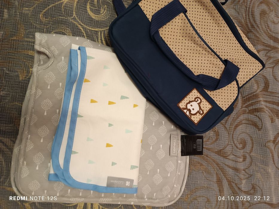Малка чанта за бебешка количка Moni, универсална подложка Bertoni за б