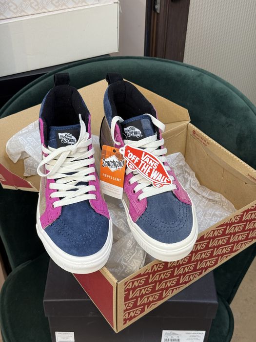 Дамски спортни обувки Vans кецове с малък дефект