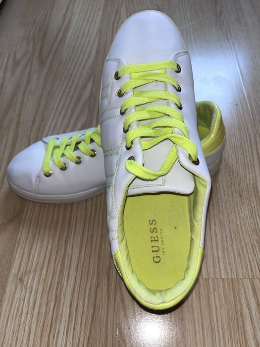 Adidasi barbat guess