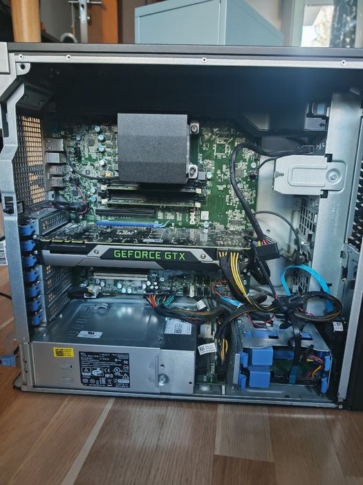 Dell precision T3610 + Монитор Dell U2414Hb