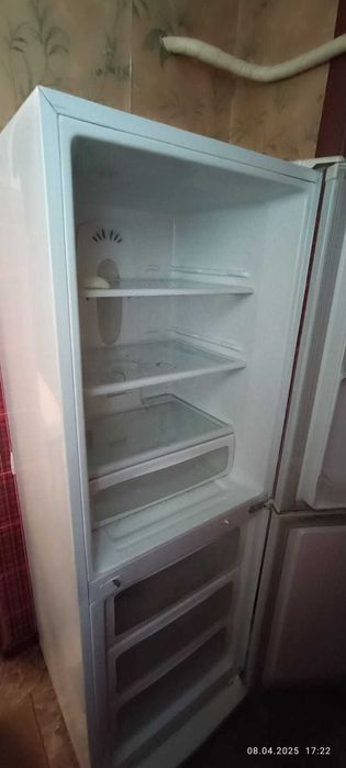 Холтдильник Самсунг