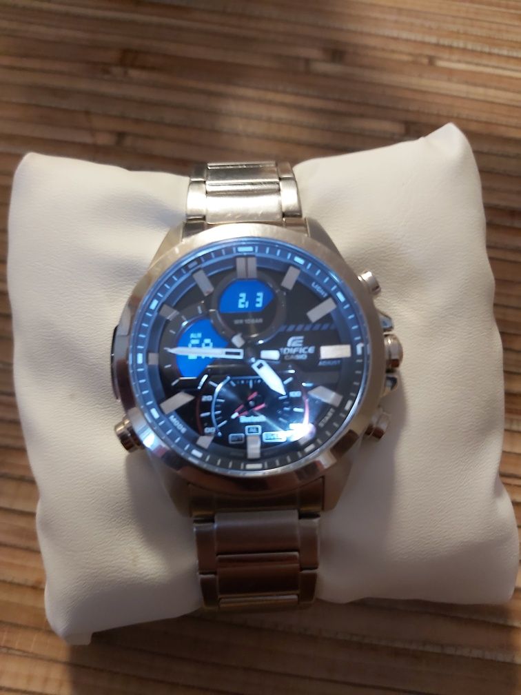 Часовник Casio Edifice