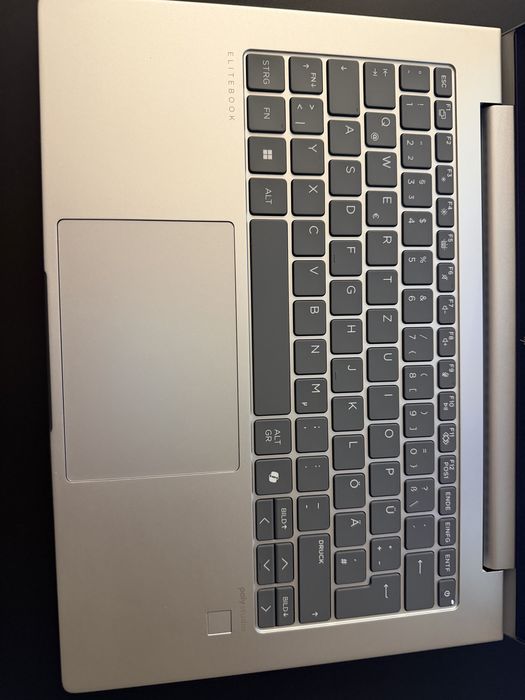 Laptop HP Elitebook G11 645 , AMD Ryzen 5 7535 , 32 GB, ssd 512, Radeo