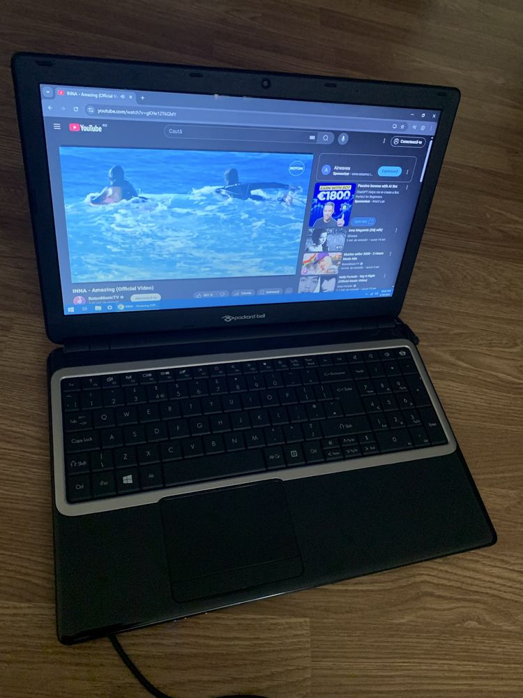Laptop Packard Slim display 15,6,6gb ram,320gb m,vine cu incarcator
