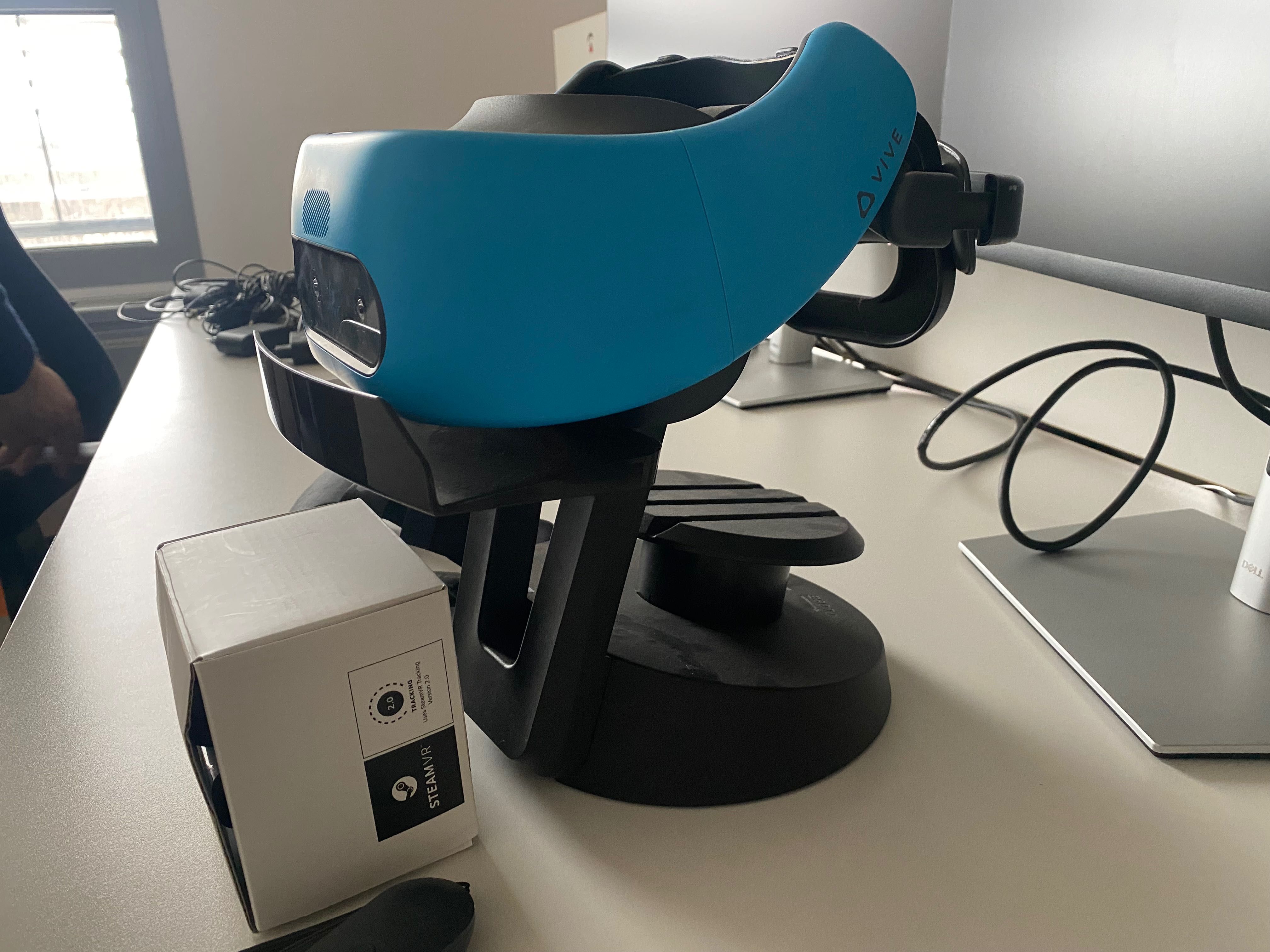 HTC VIVE Focus + vive tracker