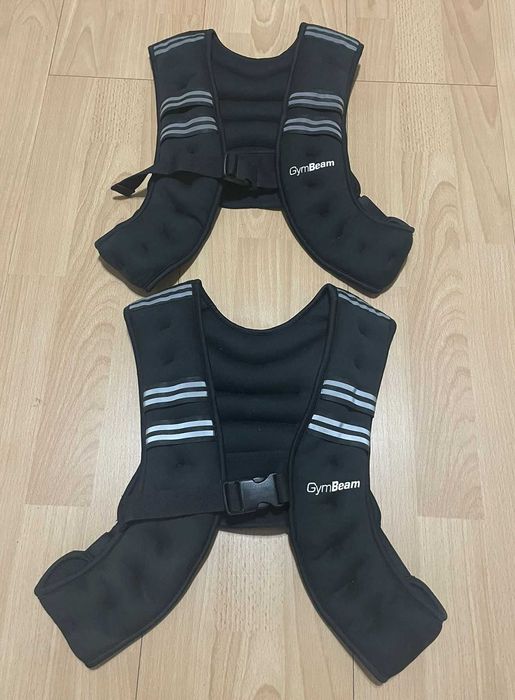Vand 2 veste cu greutati GymBeam de 7 kg