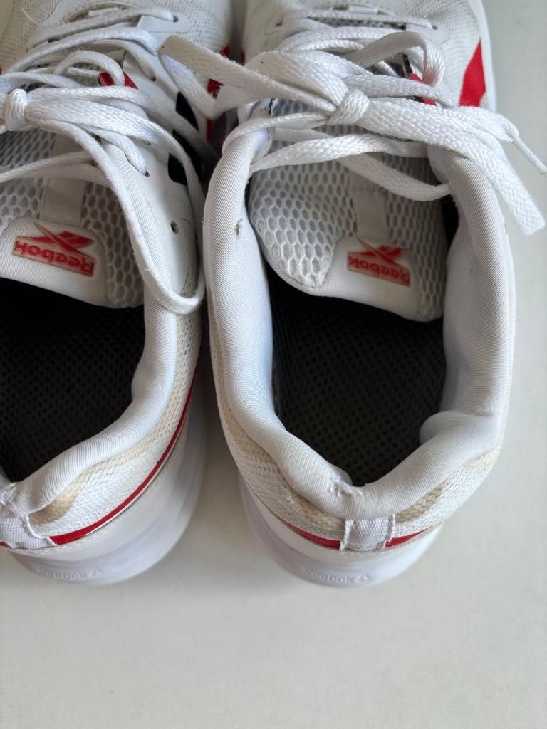 Маратонки Reebok, 41 номер
