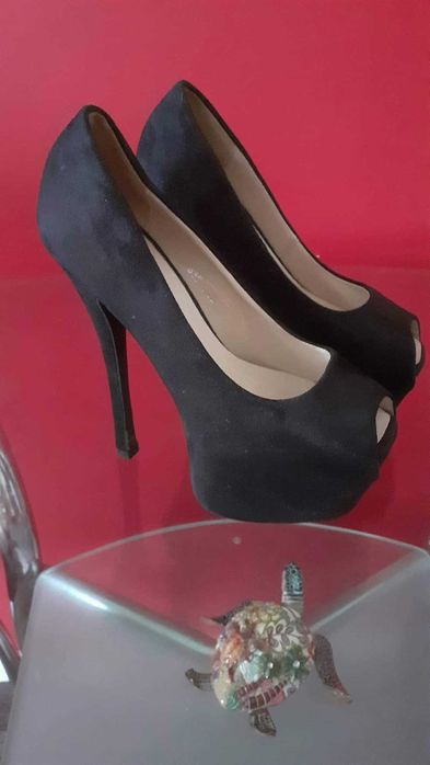 Сандали Steve Madden  
Размер 37